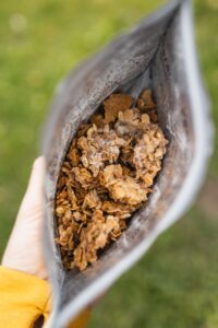 Гранола з абрикосовим йогуртом